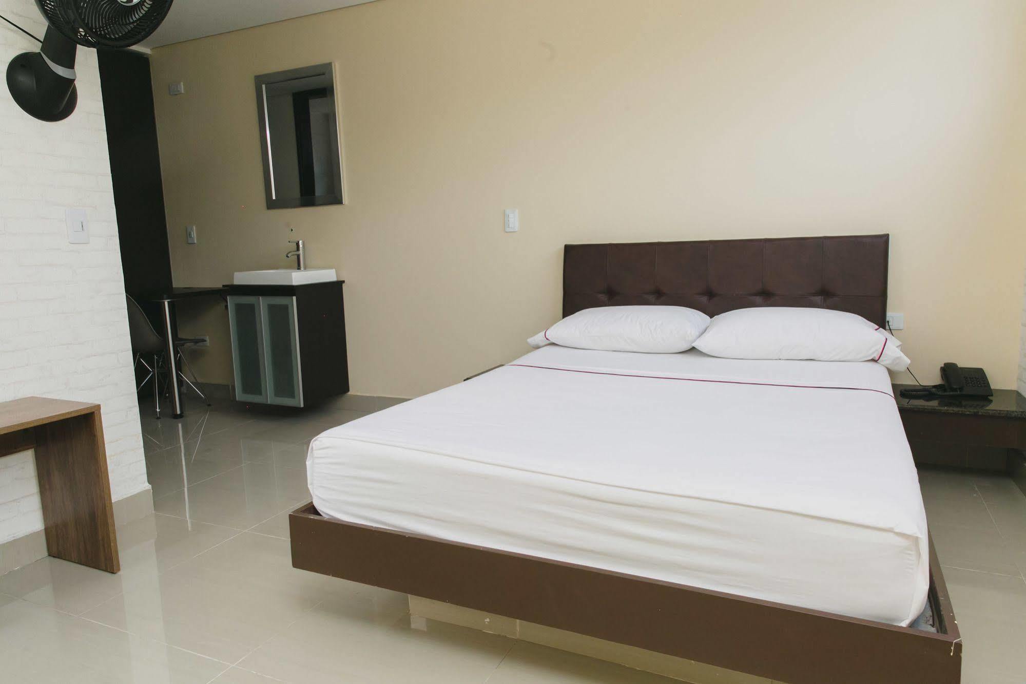 3H Hotel Centro Historico Μεντεγίν Εξωτερικό φωτογραφία